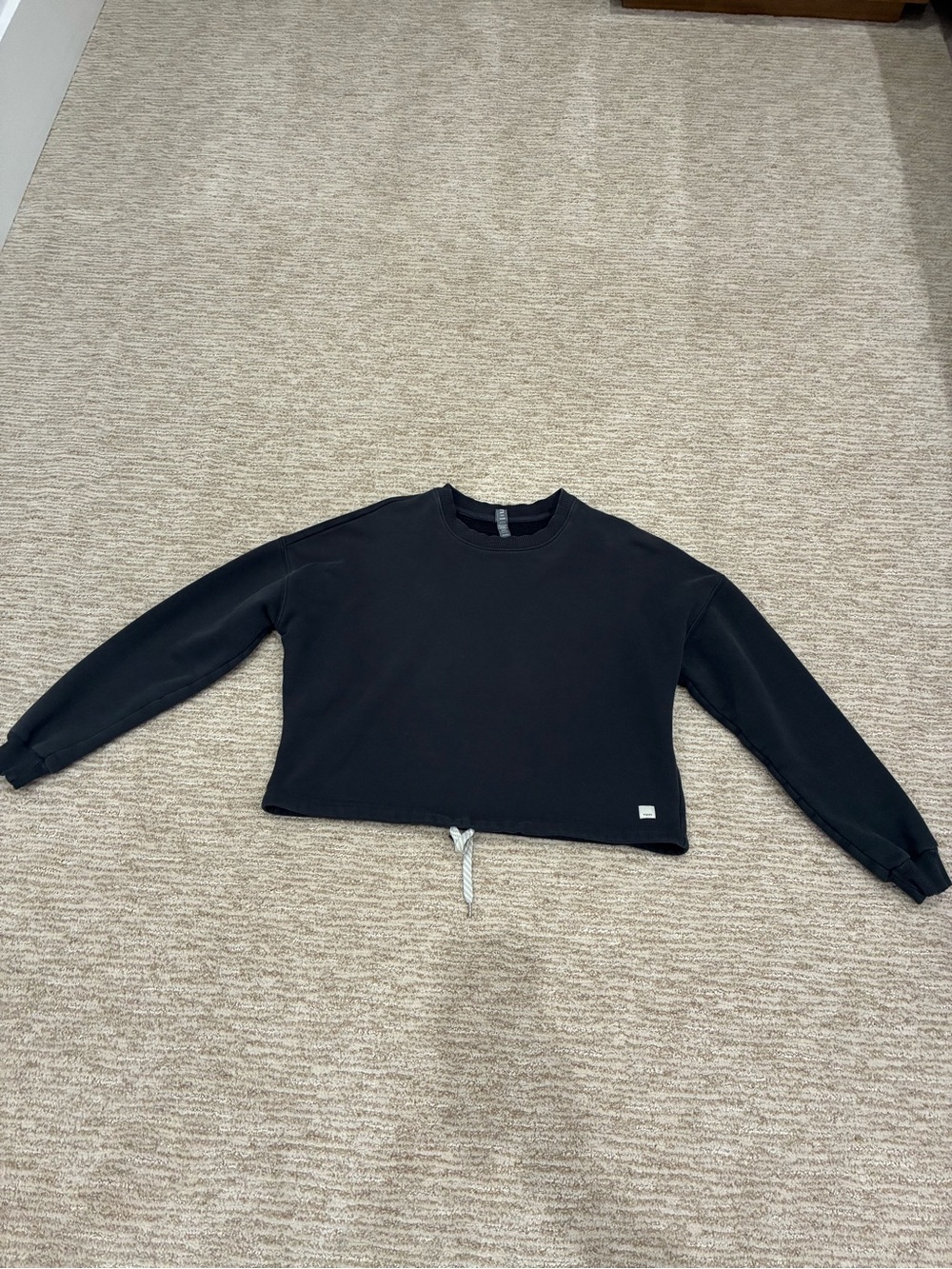Vuori Dark Gray Cropped Crew Sweatshirt with Drawstring